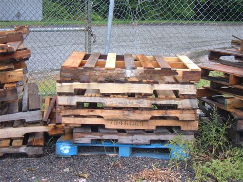 Making Scrap Wood Projects from Pallets, Reclaimed Wood and Salvaged Lumber | HubPages