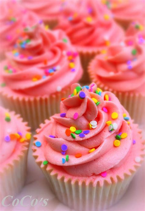 Pin By Jovana Jevtic On My ♥ 4 Cupcakes Cupcake Cakes Yummy Cupcakes Cute Desserts