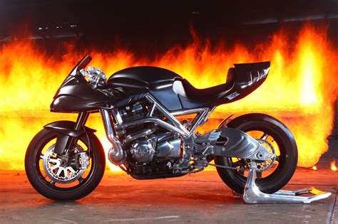 Pentru omul de afaceri și președintele crystal palace fc , a se vedea steve parish (om de afaceri). The Icon Sheene Motorcycle - Silodrome