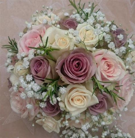 Romantic Bridal Bouquet With Vendela Sweet Avalanche And Amnesia Roses