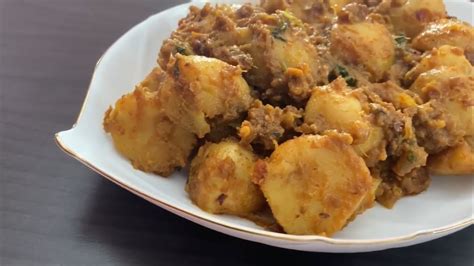 Dum Aloo Recipe Kashmiri Shahi Aloo Dum Indian Potato Curry Recipe