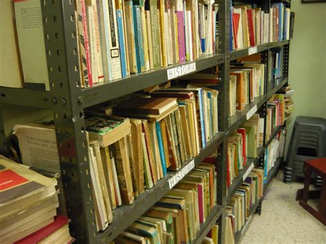 300 metros al sur y 25 al este del antiguo cine rex (ahora mcdonald's del parque central). Costa Rica: coleccionismo, compra y venta: Librería Libro Azul