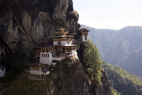 Temple on the mountainside in Bhutan image - Free stock 