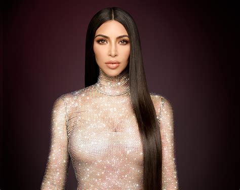 Kim Kardashian Keeping Up With The Kardashians Season 14 2017 Wallpaper