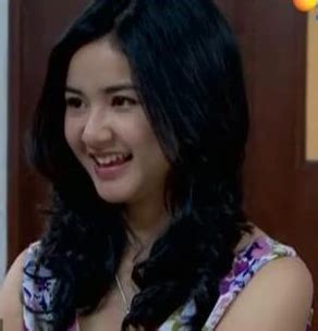 Check spelling or type a new query. Peramal Cinta - Nama dan foto Pemain FTV Peramal Cinta SCTV