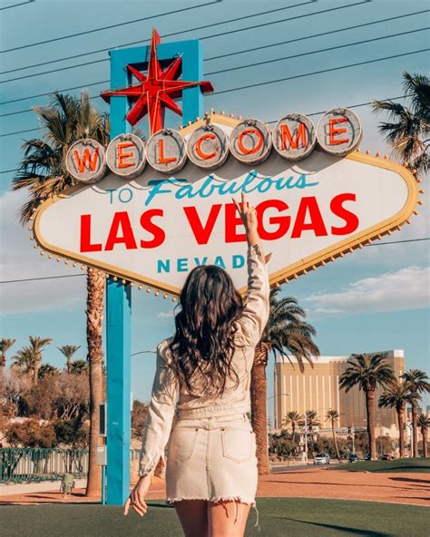 The Best Instagram Spots In Las Vegas Fashiontravelrepeat Vegas Girls Trip Las Vegas Vacation