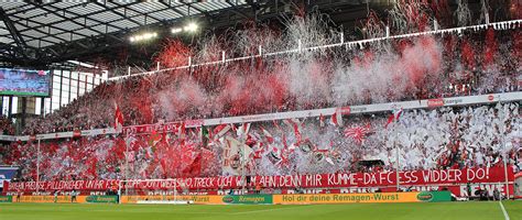 Welche abgänge werden beim verein 1.fc köln aktuell gehandelt? Südkurve 1. FC Köln e.V. - Südkurve 1. FC KölnSüdkurve 1 ...