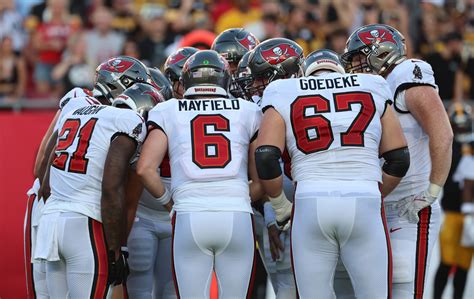 Baker Mayfield Impresses In Preseason Game Receives Praise From