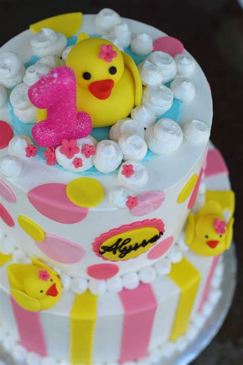 We've scoured the internet to bring you a spectacular array. Pin by Evergreen Oven on My Baking | Rubber ducky birthday ...