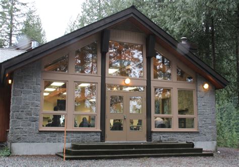 A Safe And Small Corporate Retreat Venue Loon Lake Lodge And Retreat Centre