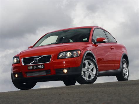 The car is a hatchback version of the s40 / v50 / c70 range, and uses the same ford c1 (or volvo p1) platform. Volvo C30 2006, 2007, 2008, 2009, хэтчбек 3 дв., 1 ...