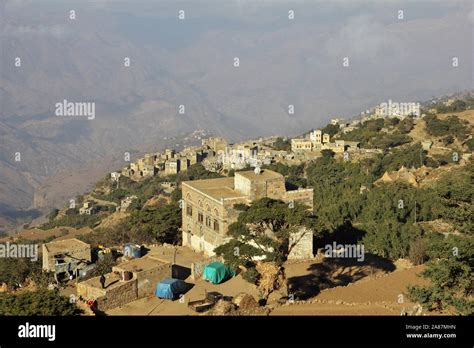 Al Mahwit Village In Mountains Yemen Stock Photo Alamy