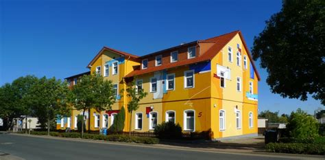 Discover apartments available for rent in 48565 steinfurt, germany. Y-Haus in Burgsteinfurt - originelle Fassadenkunst