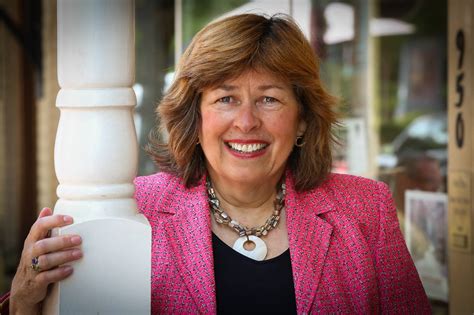 Betty Price, Tom’s Wife: 5 Fast Facts You Need to Know | Heavy.com