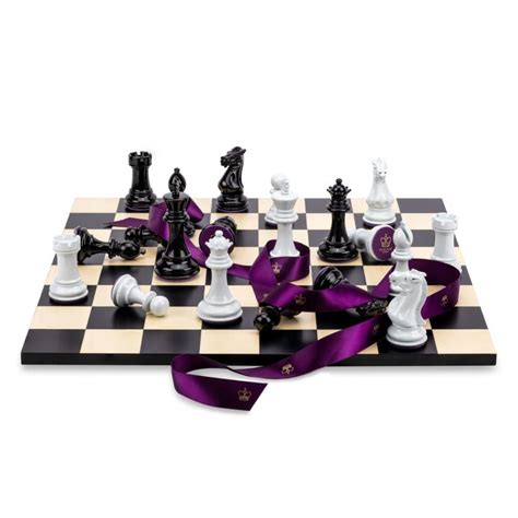 Bold Chess Set Metallic Black And Arctic Shadow With Maple Board Purling