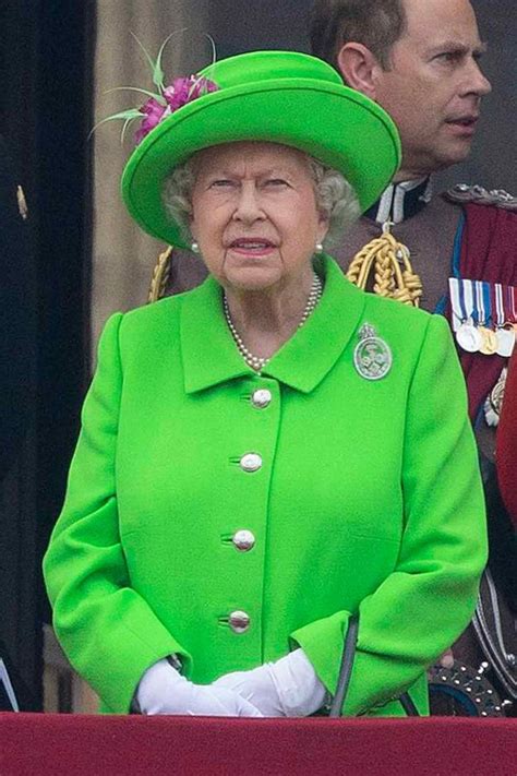 The Queen At 90 Elizabeth Wears Lime Green For Birthday Celebrations And Twitter Cant Deal