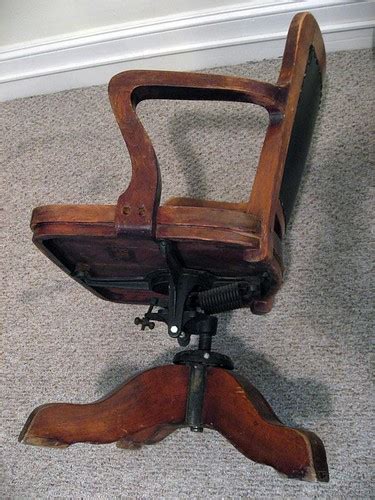 Grammer office ve tcc markalı, ofis, sinema, tiyatro, konferans, amfi ve stadyum koltukları. Milwaukee Chair Company office chair antique appraisal ...