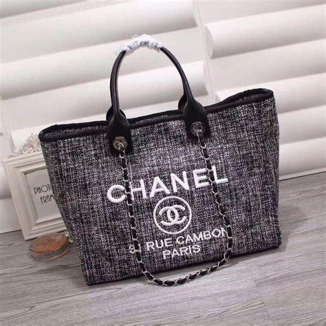 Luxury Chanel Replica Bags Paul Smith