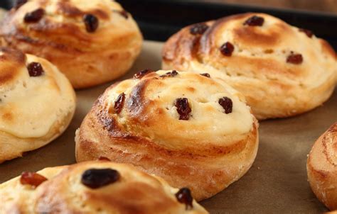Petits pains aux raisins Recette de Petits pains aux raisins