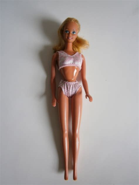 Mattel Inc Barbie Collectors Weekly