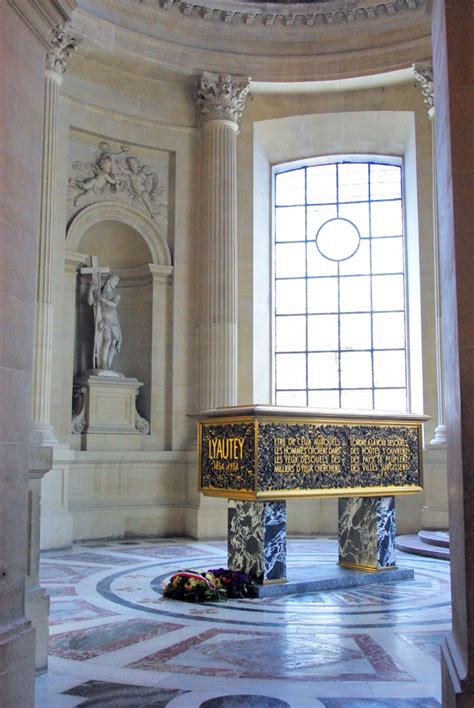 The Dome Church Of Les Invalides And Napoleons Tomb French Moments