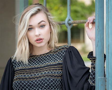 5 Tips to Rock your Senior Session | StunningGradPhotos.com