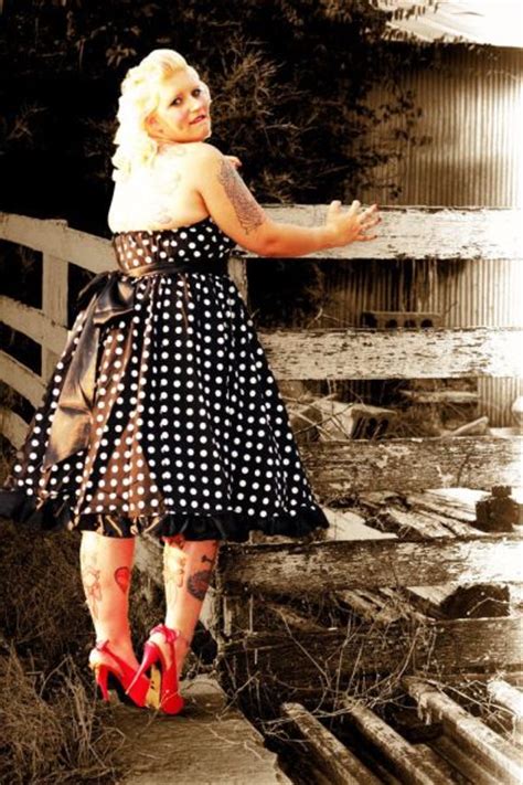Moda Pin-Up Plus Size