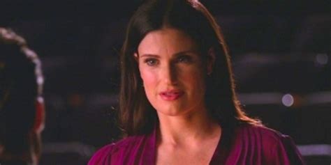 Idina Menzel Sincera Sobre Glee Escal La Como A M E De Rachel Not Cias De Filmes