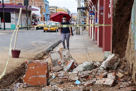 Strong Earthquake Hits Southern Mexico Killing At Least Five People