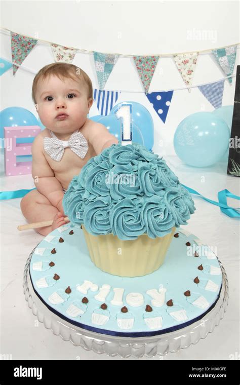 1 Year Old Boy Birthday Party Cake Smash Fun Food Stock Photo Alamy