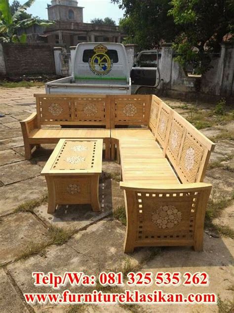 Cocok di ruang tamu minimalis lho ya bisa request model dan warna by thalita meubel pare kediri wa 081333080377. Desain Terbaru Kursi Sudut Jati, Spesifikasi Sofa Sudut ...