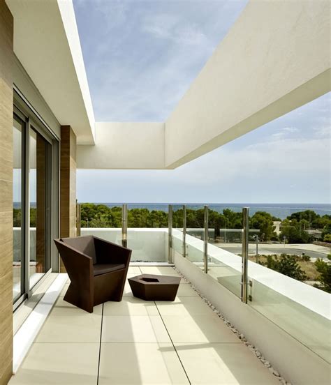 Villa In Tarragona By White Houses Costa Dorada Patio Flooring Fine