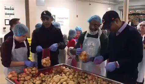 Trump's unannounced thanksgiving visit was the president's first to that nation, according to the new york times. Barack Obama Volunteers at Food Bank for Thanksgiving ...