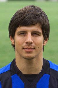 Emre belözoğlu, 7 eylül 1980 tarihinde i̇stanbul'da doğmuştur. Belozoglu Emre | Players | F.C. Internazionale | inter.it