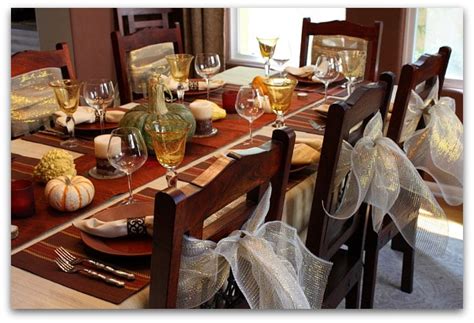 It's a menu that's hearty, healthy, and downright scrumptious, so get the recipes after the break. Fall Dinner Party Menu
