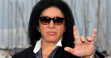 Gene Simmons Is Actually Trying To Trademark The Devil Horns Gesture Huffpost