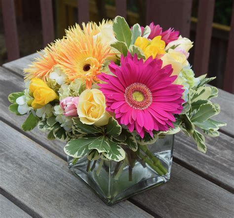 Happy Fresh Flower Arrangement With Gerber Daisies Mason Jar Flower