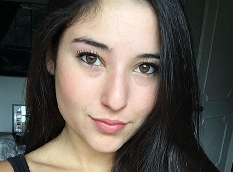 Angie Varona Age Height Body Measurements Of The Model The Best 20790 Hot Sex Picture