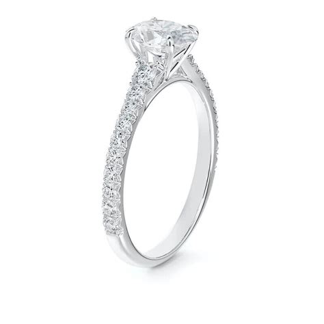 de beers forevermark icon™ oval diamond engagement ring 18k