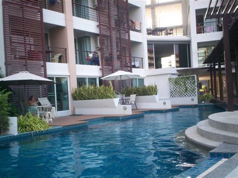 The trust pool & garden huahin, ayrest hotel and prathana garden beach resort are located in the central neighborhood of hua hin. Tira Tiraa condo near night market center Hua Hin | Condos ...