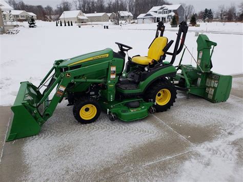 Sold John Deere 1025r Sub Compact Tractor Loader Mower Snowblower