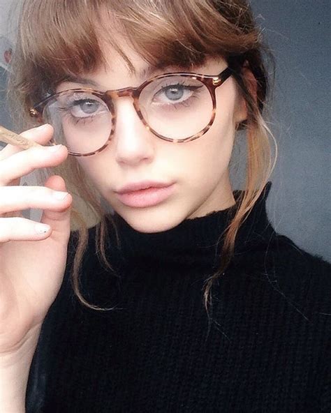 F̶ O̶ C̶ U̶ S̶ On Instagram “pal” Hipster Makeup Cute Glasses