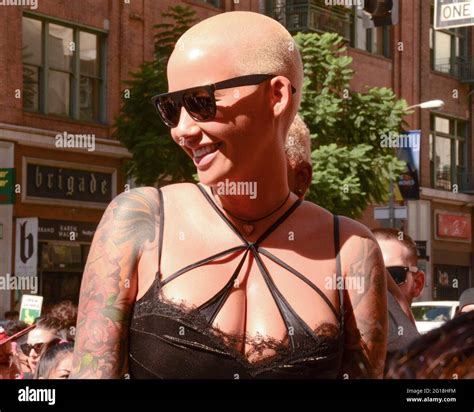 October Los Angeles California Usa Amber Rose Aka Amber Levonchuck Attends The Amber