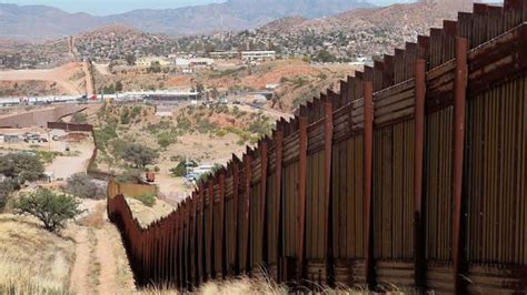 Notigape Celebran Creación Del Muro Entre Estados Unidos Y México