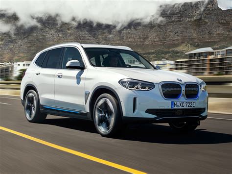 Bmw Ix3 Review 2022 Drive Specs And Pricing Carwow