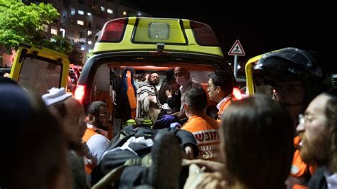 Israeli Paramedics 2 Dead In Synagogue Bleacher Collapse