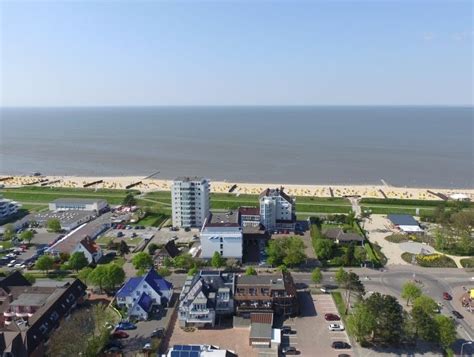Mit einem golfplatz, den golfplätzen und den gärten ist das hotel haus am meer eine tolle unterkunft in cuxhaven. Palais am Meer 2 | Komfortable Ferienwohnungen in Cuxhaven ...
