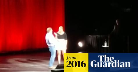 Amy Schumer Booed For Mocking Donald Trump On Stage In Florida Video Culture The Guardian