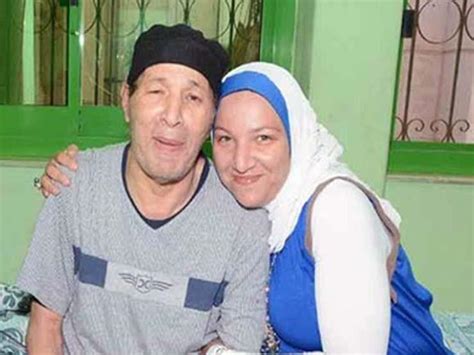 علقت هند سعيد صالح ابنة الفنان الراحل سعيد صالح عبر حسابها الشخصي على موقع التواصل الاجتماعي فيس بوك، على مشاهدتها مسرحية العيال كبرت خلال أول أيام عيد الفطر المبارك. هند سعيد صالح لـ"مصراوي": توقفت عن مشاهدة أعمال والدي بعد ...