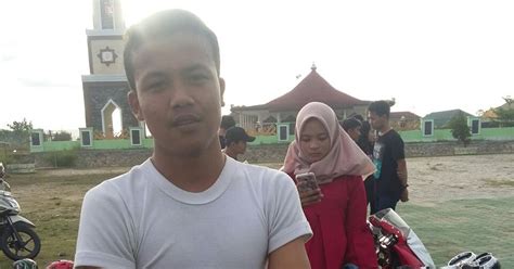 Matius 18:25 tetapi karena orang itu tidak mampu melunaskan hutangnya, raja itu memerintahkan supaya ia dijual beserta anak isterinya dan segala miliknya untuk pembayar hutangnya. Hadits LARANGAN MENUNDA-NUNDA MEMBAYAR HUTANG - Dolma ...